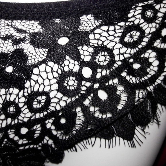 Black Chantilly Lace Halter Crop Top Bralette Set - Picture 2 of 10